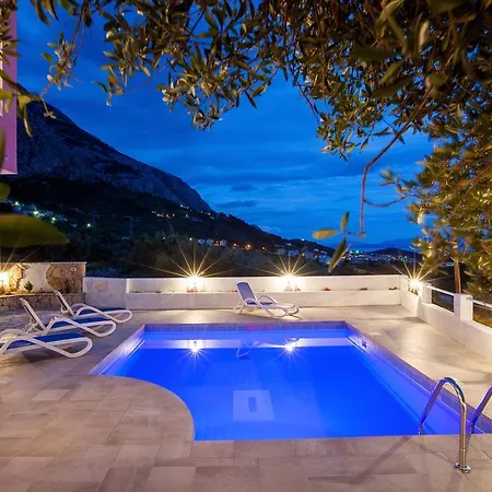 Holiday With Pool Makarska