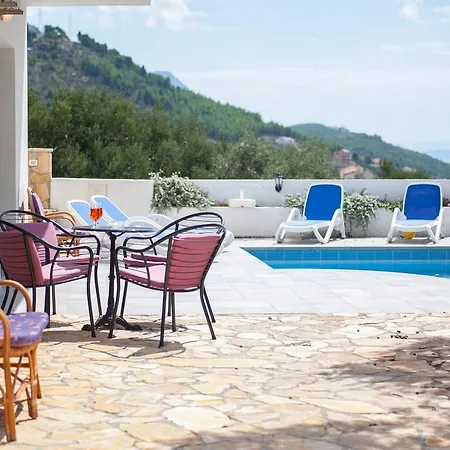 Holiday With Pool Makarska